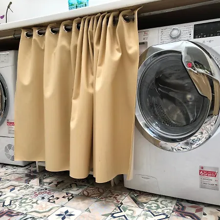 Golden Pearl - Jacuzzi Center Luxury アパート