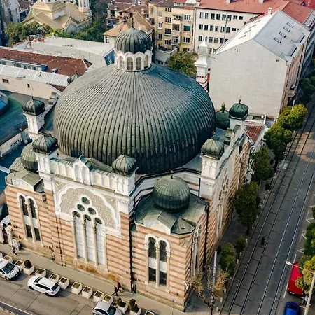 Апартамент Golden Pearl - Jacuzzi Center Luxury София