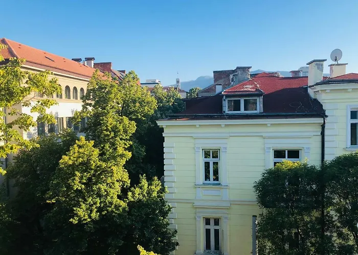 Golden Pearl - Jacuzzi Center Luxury Apartment Sofia