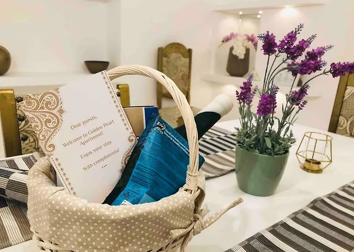 Golden Pearl - Jacuzzi Center Luxury Apartment