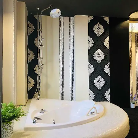 Appartement Golden Pearl - Jacuzzi Center Luxury Sofia